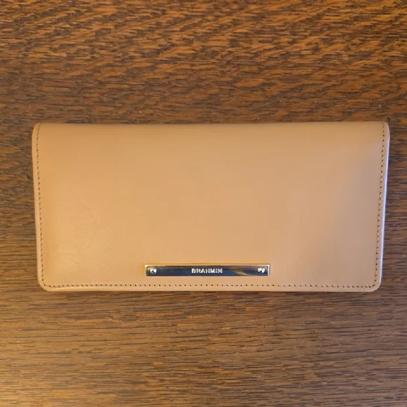 Brahmin Ady Wallet In Creme Talitha Leather NWOT - Picture 1 of 16